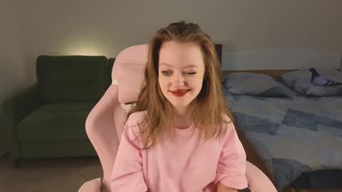 Snapshot of eveleen_soleen chatting on February 2025 06:42:02 PM Eveleen online show from February 2025 06:42:02 PM