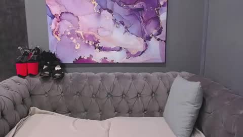 EveLibston online show from November 2025 12:41:01 AM