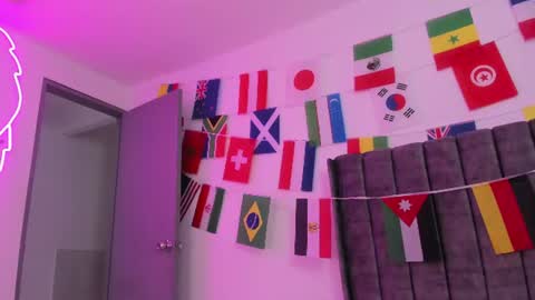 evelin__thompsson online show from July 2026 03:13:01 AM