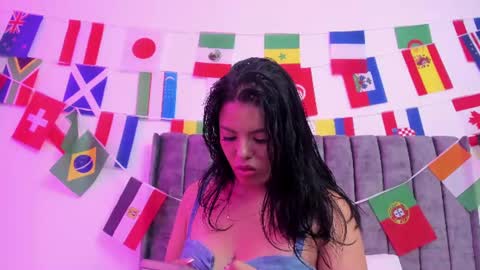 evelin__thompsson online show from July 2026 03:42:01 AM