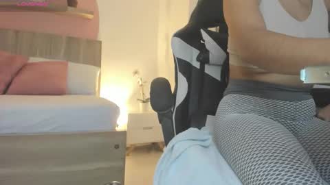 BELLA online show from March 2026 12:01:01 PM