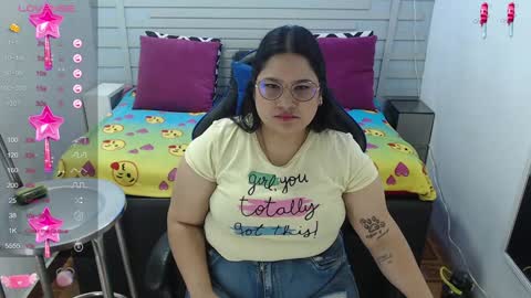 Snapshot of evelin_zaens chatting on January 2025 10:19:01 AM evelin zaens online show from January 2025 10:19:01 AM