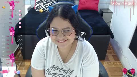 Snapshot of evelin_zaens chatting on January 2025 08:02:02 AM evelin zaens online show from January 2025 08:02:02 AM