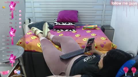Snapshot of evelin_zaens chatting on February 2025 09:56:02 AM evelin zaens online show from February 2025 09:56:02 AM
