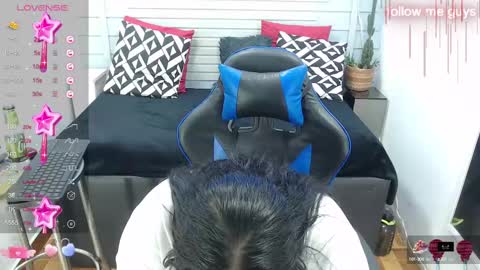 Snapshot of evelin_zaens chatting on March 2025 09:07:02 AM evelin zaens online show from March 2025 09:07:02 AM