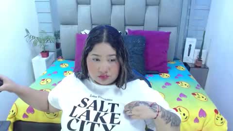 evelin zaens online show from March 2026 03:32:01 AM