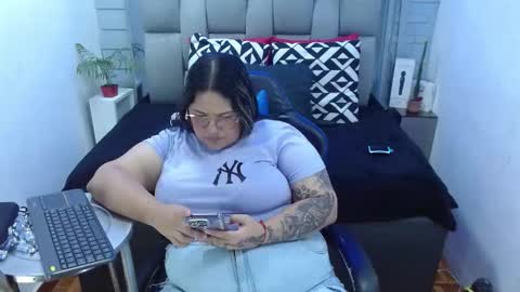 evelin zaens online show from March 2026 05:46:02 AM