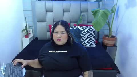 evelin zaens online show from May 2026 04:40:01 AM