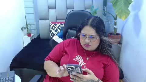 evelin zaens online show from May 2026 03:56:01 AM
