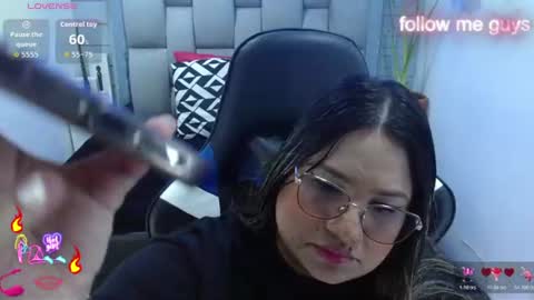 evelin zaens online show from June 2026 05:07:01 AM
