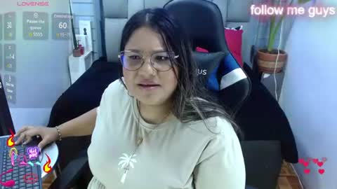 evelin zaens online show from July 2026 11:17:02 AM