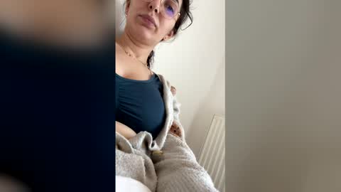 evelinava online show from February 2026 11:51:01 AM