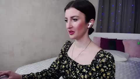 Evelin online show from April 2026 05:32:02 AM