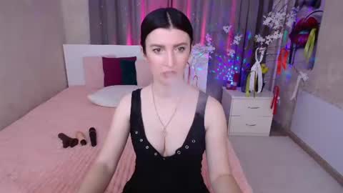 Evelin online show from June 2026 05:26:02 AM
