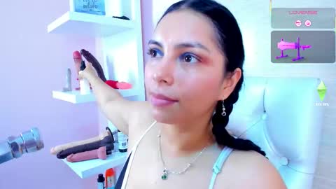 Snapshot of evelinn_belen chatting on September 2025 01:05:01 PM Evelinn belen online show from September 2025 01:05:01 PM