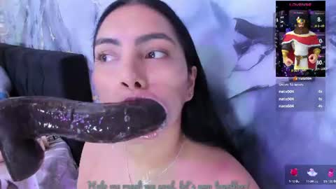 Evelinn belen online show from July 2026 06:39:01 PM