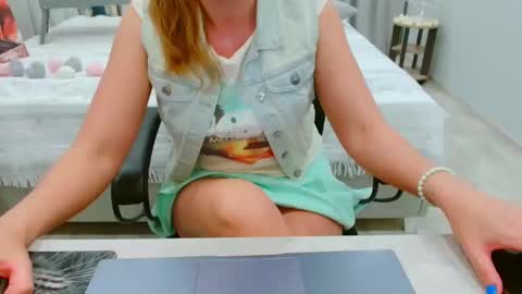 evelove online show from May 2026 05:23:02 PM