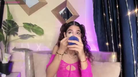 evelyn__rose1 online show from May 2026 03:01:01 AM