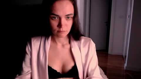 Evelyn online show from April 2026 09:25:01 AM