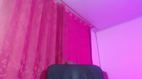 Snapshot of evelyn_sandoval chatting on October 2025 02:30:01 AM Evelyn Sandoval online show from October 2025 02:30:01 AM