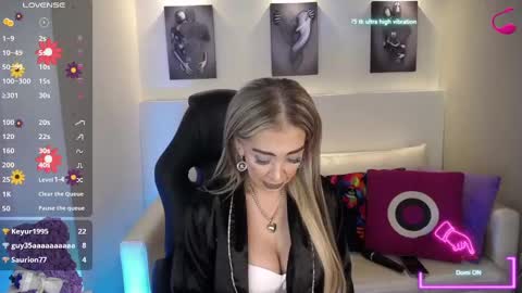 EvelynaGrey online show from February 2025 03:37:01 AM