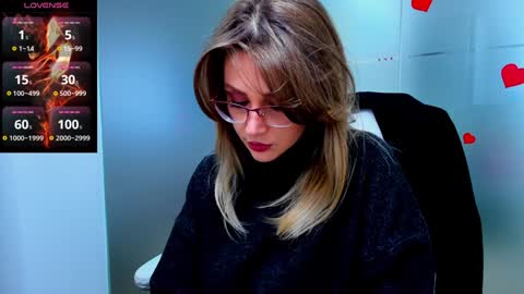 evelyne_rose online show from January 2025 06:42:01 AM
