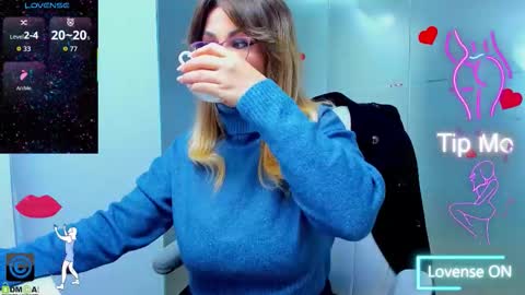 evelyne_rose online show from October 2025 04:44:01 AM