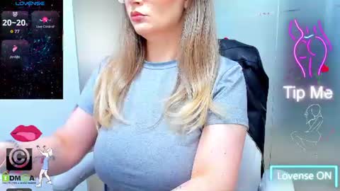 evelyne_rose online show from June 2026 04:58:02 AM
