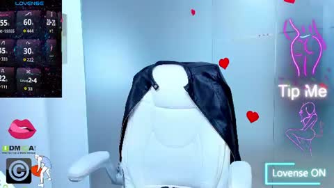 evelyne_rose online show from June 2026 04:37:01 AM