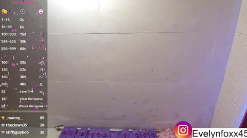 Snapshot of evelynfox_xx chatting on February 2025 07:34:01 AM evelyn Foxx new account online show from February 2025 07:34:01 AM