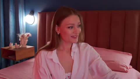 Evelyn online show from February 2026 01:59:02 AM