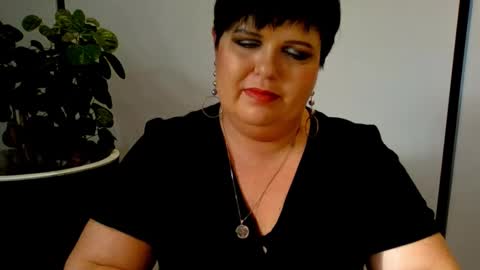 Snapshot of evemilf chatting on September 2025 02:20:01 PM EveMilf online show from September 2025 02:20:01 PM