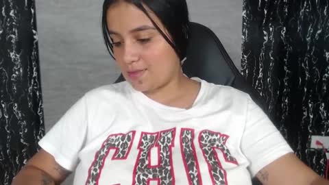 evelin 3 online show from March 2025 09:59:01 PM