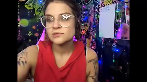 Snapshot of everleighlux chatting on December 2024 09:41:01 PM Aly online show from December 2024 09:41:01 PM