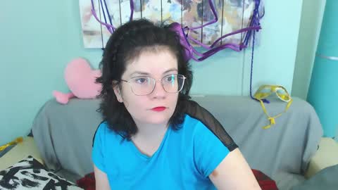 Everly online show from December 2024 04:58:02 AM