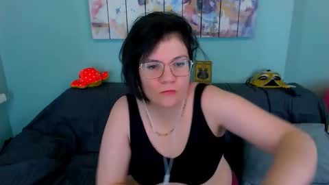 Snapshot of everly_rays chatting on February 2026 05:45:02 PM Everly online show from February 2026 05:45:02 PM