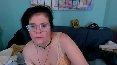 Snapshot of everly_rays chatting on March 2026 05:30:01 PM Everly online show from March 2026 05:30:01 PM