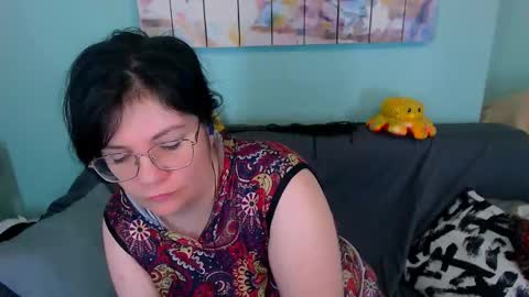 Everly online show from May 2026 08:44:02 AM