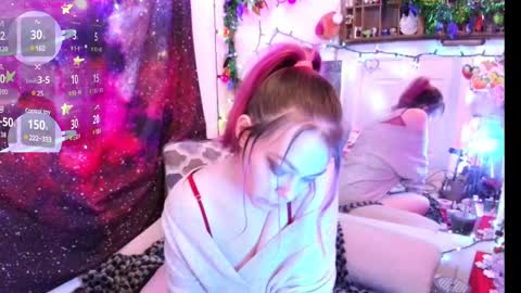 Snapshot of everlyester chatting on December 2024 06:09:02 AM Evie online show from December 2024 06:09:02 AM