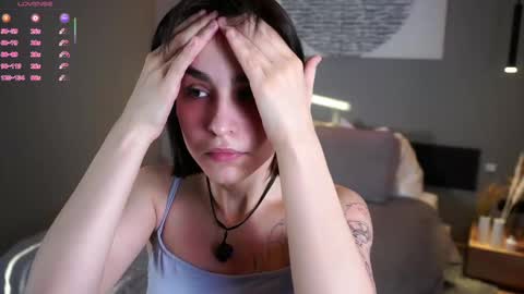 Anita online show from November 2025 04:51:01 AM