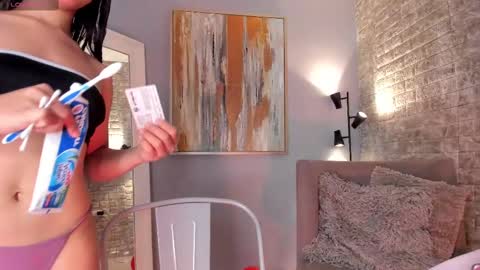 Sophia online show from February 2025 08:07:02 PM