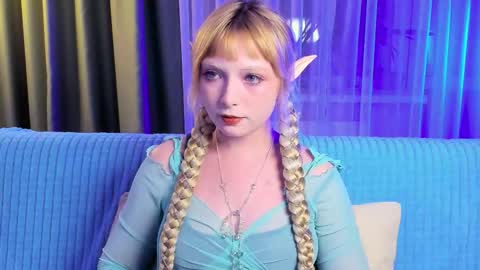 Snapshot of eves_eyes chatting on November 2025 01:47:02 PM Forget me not eve on CB online show from November 2025 01:47:02 PM