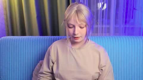 Snapshot of eves_eyes chatting on December 2025 04:46:01 PM Forget me not eve on CB online show from December 2025 04:46:01 PM