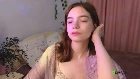 evi_brook online show from October 2025 06:36:02 AM