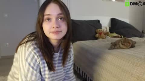 evi_woow online show from February 2025 11:26:02 PM