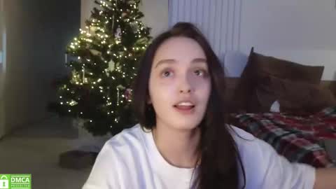 evi_woow online show from December 2025 10:04:02 PM