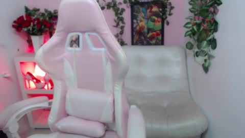 Pamela  online show from October 2025 07:55:02 PM