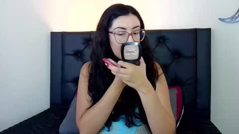 Snapshot of evoletmk chatting on February 2026 05:22:02 PM Evolet online show from February 2026 05:22:02 PM