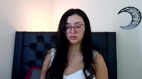 Snapshot of evoletmk chatting on March 2026 05:32:01 PM Evolet online show from March 2026 05:32:01 PM