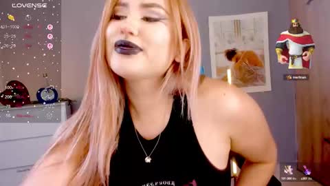 Snapshot of evva_foxxy chatting on September 2025 04:31:02 PM evva_foxxy online show from September 2025 04:31:02 PM